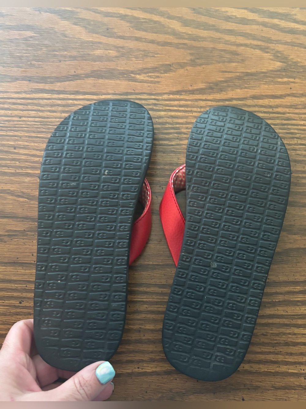 Sanuk Women's Yoga Mat flip flops with red strap - Picture 3 of 3